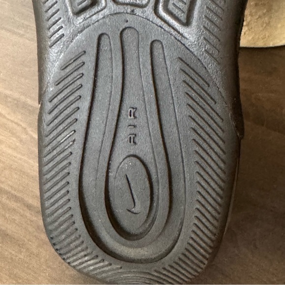 Nike Air Max Axis Black Anthracite sneakers shoes size women 5 NWOT - Picture 11 of 11